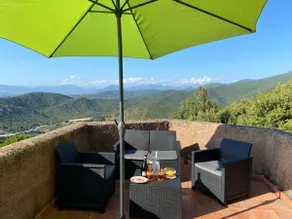 Quiet villa with exceptional views of the Gulf. - Image 2