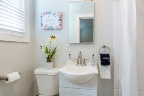 NY!Mini Guest House | San Jose Regional Medical Center | SAP San Jose McEnery C - Image 4