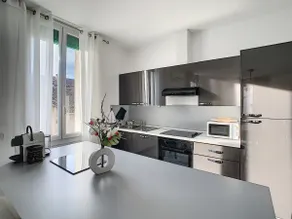 Lujoso apartamento de 100m2 en Provenza con terraza - Image 3