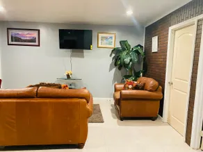 Stylish 3BR | 10 Min to NYC & EWR | Free Parking - Image 3