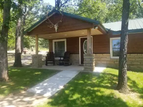 Beautiful Cabin overlooking Lake Tenkiller - Image 2