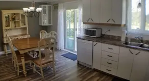 The White Country House - Image 2