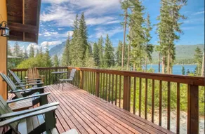 Lake Wenatchee view near Stevens Pass, Leavenworth - Image 3