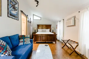 Gardenside Guesthouse in Historic Hyde Park - Image 4