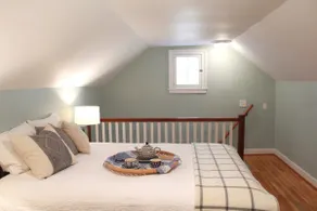 Wheatland Spring Farm + Brewery Cottage House - Image 5