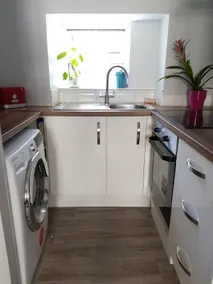 Studio Apt in the Heart of Cobh - Image 3
