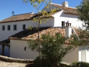 Villa Carmen Magnificent Country House in Serranía - Image 2