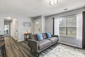 Tranquil 3BR Savannah Gem - Image 4