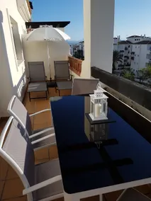 Top Floor Apt Close To Duquesa - Image 2