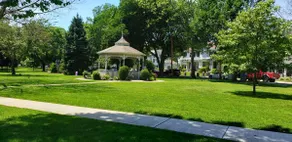 Rocco's Retreat - Image 5