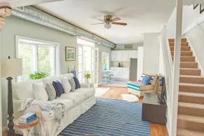 Bellport Inn, Charming Cottage in the Village! - Image 2