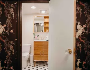 Unwind at The Alexander | a speakeasy style suite - Image 2