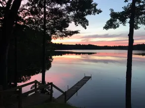 Cozy Cottage on the Lake. - Image 4
