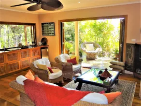 Mandalay Pavilion*Luxurious & Private* Breakfast* - Image 3