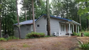 M. James' Two Lakes, a family friendly retreat. - Image 4