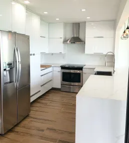 Modern Lake Weir House - Image 4