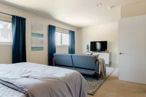 Cozy Clubhouse Retreat Near Claremont Colleges - Image 3