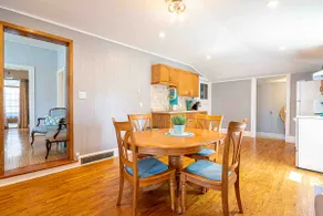 Cozy Southampton Beach House - Pets Welcome - Image 3