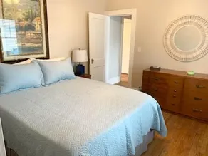 Large Beautifully Renovated 4Bedroom near Downtown - Image 5