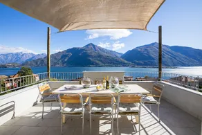 Panoramic Lake Views at Penthouse in Cremia - Image 2