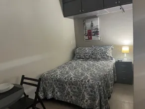 Beautiful and Safe Studio minutes from Downtown - Image 2