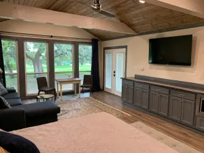 Salado Cottage Retreat near Downtown - Image 3