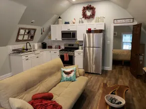 The Red Barn Suite - Image 2