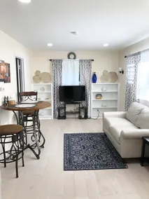 Private 1 bedroom apartment in central Connecticut - Image 3