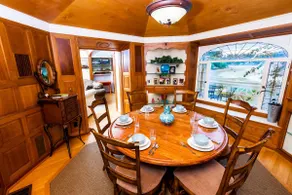 Spa, pickleball court and private beach! - Image 4