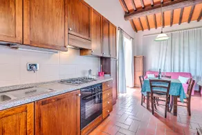 A Vineyard Apartment Retreat - Image 5