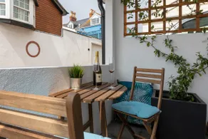 Luxury Beach Cottage on the fabulous Devon Coast - Image 4