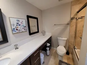 Stunning Private Entrance 2bd/1ba Suite - Image 5