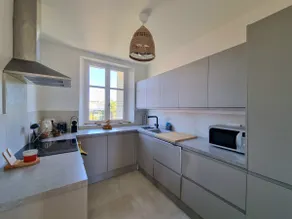 Free parking - spacious modern apartment - Image 5