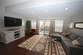 Peaceful Peachtree Villa - Image 4
