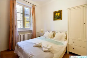 Quiet Apartment Koscielna Old Town - Image 4