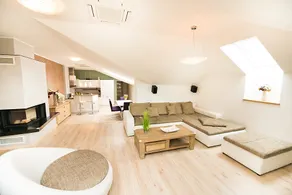 Glamorous Jacuzzi Loft Apartment with Roof Terrace - Image 2
