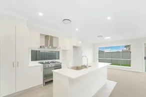 5 bedroom new house (no stairs) - Image 2