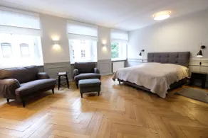 Charming Boutique Apartment Oscar - Image 3