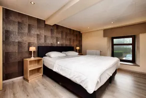 Modern family home with wellness - Image 5