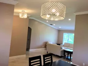LUXURY home mins to HARD ROCK STADIUM/CASINO/MALLS - Image 3