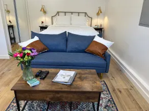 Bright private suite! Near Six Flags! Rare Find! - Image 3