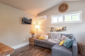 NoPotel, comfortable guesthouse in Portland! - Image 2