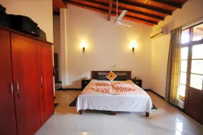Park Lane Apartments - Image 3
