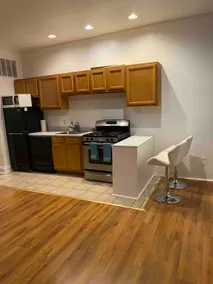Chic Top Floor Studio Apt near Baltimore Harbor - Image 3