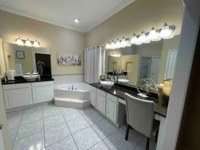 Raqs pool home, basketball Court, king bed - Image 5