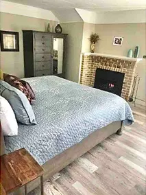 Ravens Avenue 4rm Suite on Main, king bdrm w/fireplace, patio w/grill, dog ok - Image 3