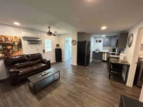 The Bear Den-Jasper - Image 2