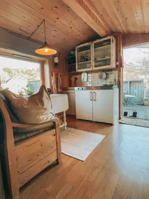 Rustic little cottage by nature reserve - Image 3