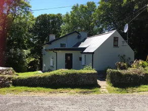 Traditional Quirky Cottage - Image 2