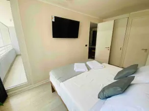 Spacious 2D/2B Apartment - Image 3
